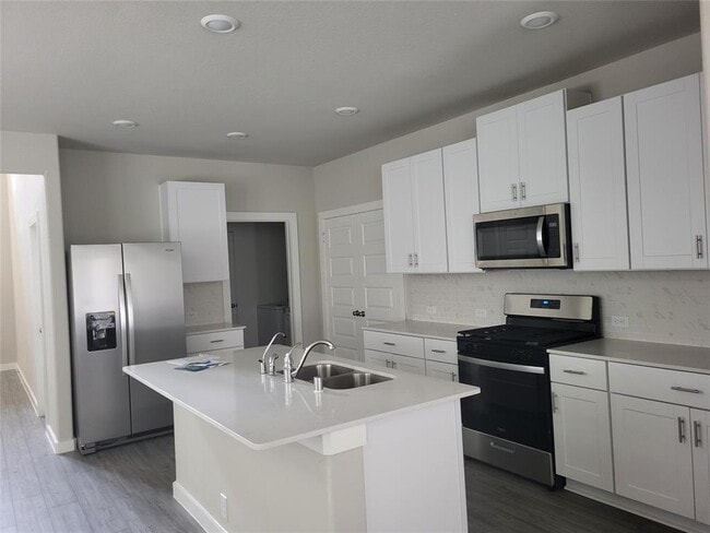 Building Photo - 5611 Madden Ln