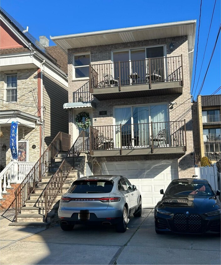 Primary Photo - 108 Kamp Pl