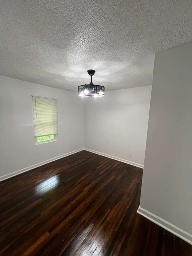 Foto del edificio - 3132 Knoxville Hwy