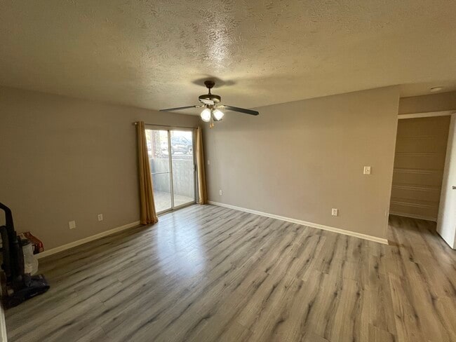 Foto del edificio - 539 Aspen Glen Dr