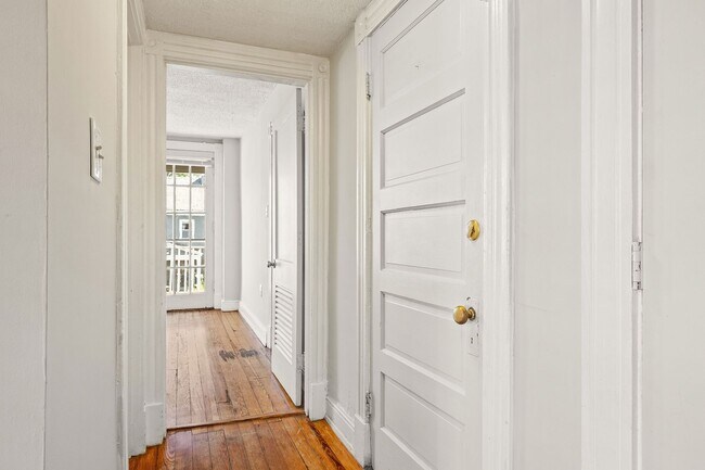 Foto del edificio - 2605 Parkwood Ave