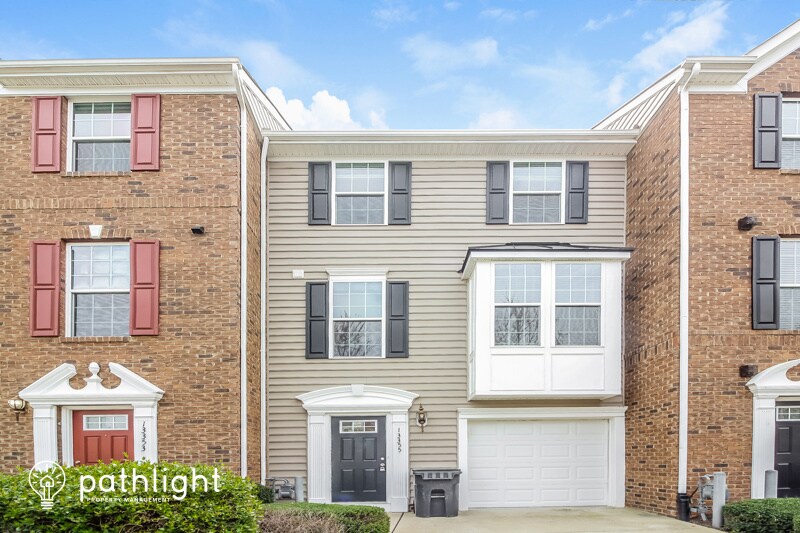 Primary Photo - 13355 Diamond Ridge Dr, Midlothian, VA, 23112