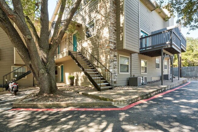 Foto del edificio - 6700 Cooper Ln