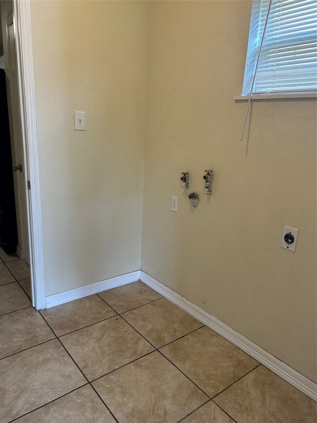 Building Photo - 11507 Raven View Dr
