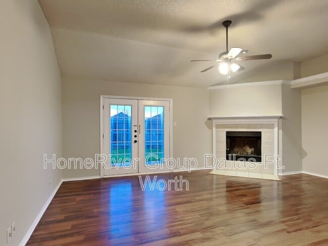 Building Photo - 824 Carrington Dr