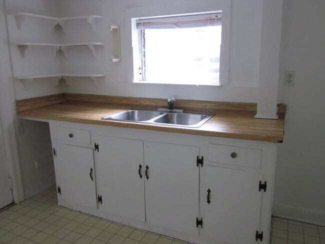 Foto del edificio - 2 Bed/1 Bath Duplex Close to Campus on NW ...