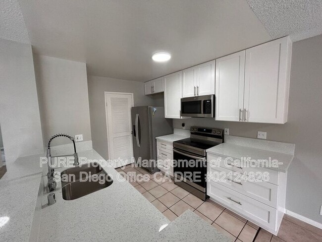 Building Photo - 6840 Panamint Row