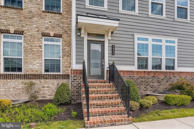 Building Photo - 6422 Greenleigh Ave