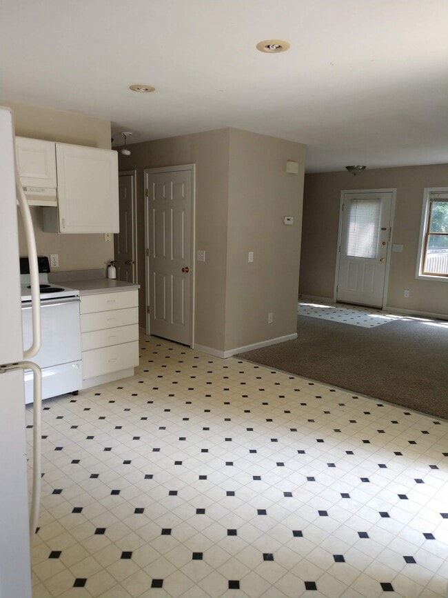 Building Photo - 230/232 Brookridge Ct.