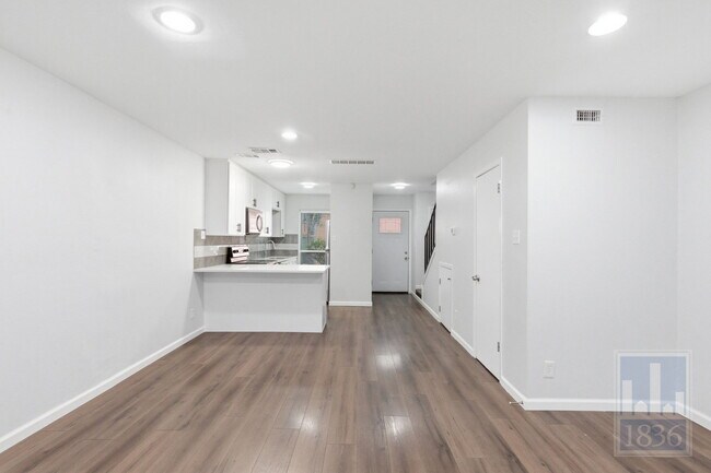 Foto del edificio - 3820 Southway Dr