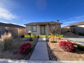 Building Photo - 651 Osino Dr
