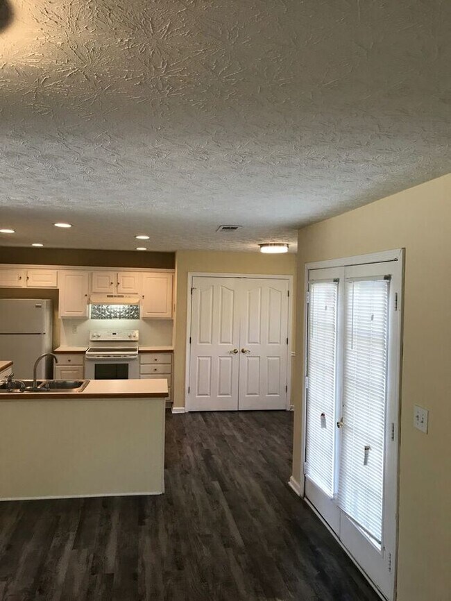 Building Photo - 85 Shelby Oaks Trail