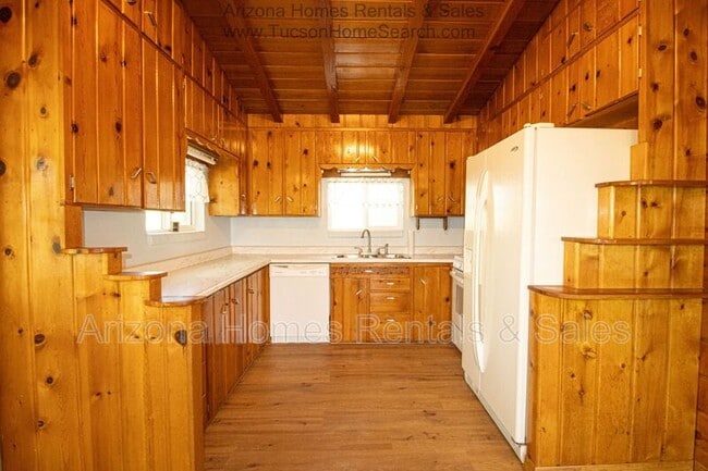 Foto del edificio - 11640 E Miles St