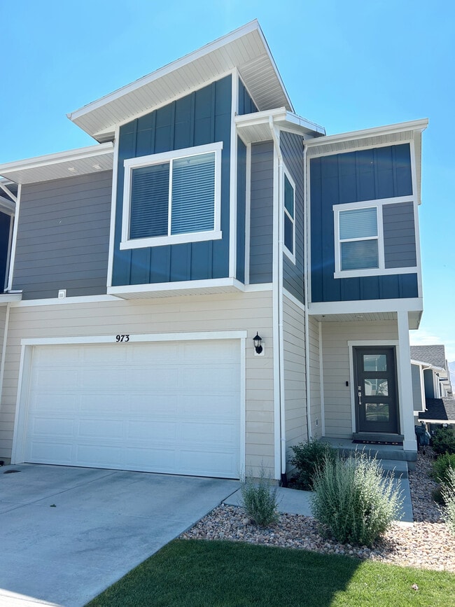Building Photo - 973 W Lucky Clover Dr