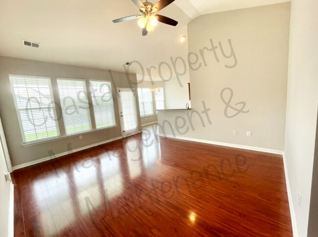 Foto del edificio - 135 Carolina Oaks Dr