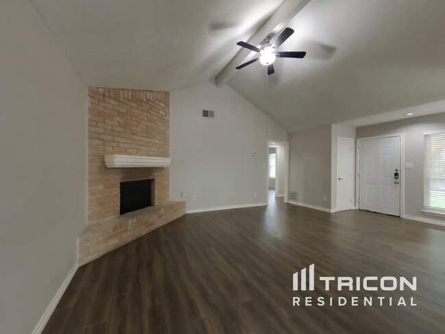 Foto del edificio - 15614 Fox Springs Dr