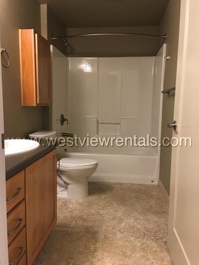 Foto del edificio - 2230 Cornerstone Ln