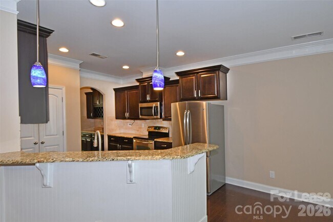 Foto del edificio - 14523 Rhiannon Ln