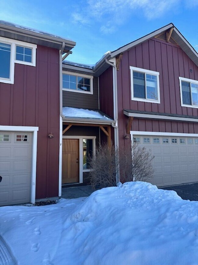 Foto del edificio - Townhouse