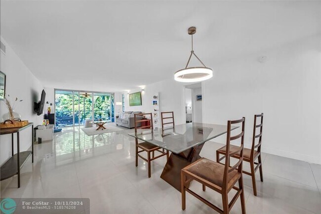 Building Photo - 901 Cypress Grove Dr