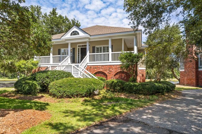 Foto del edificio - 127 Marsh Lake Dr