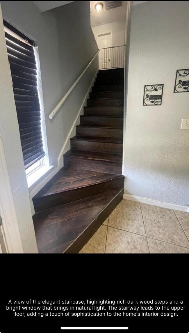 Foto del edificio - 7824 Windward Passage St