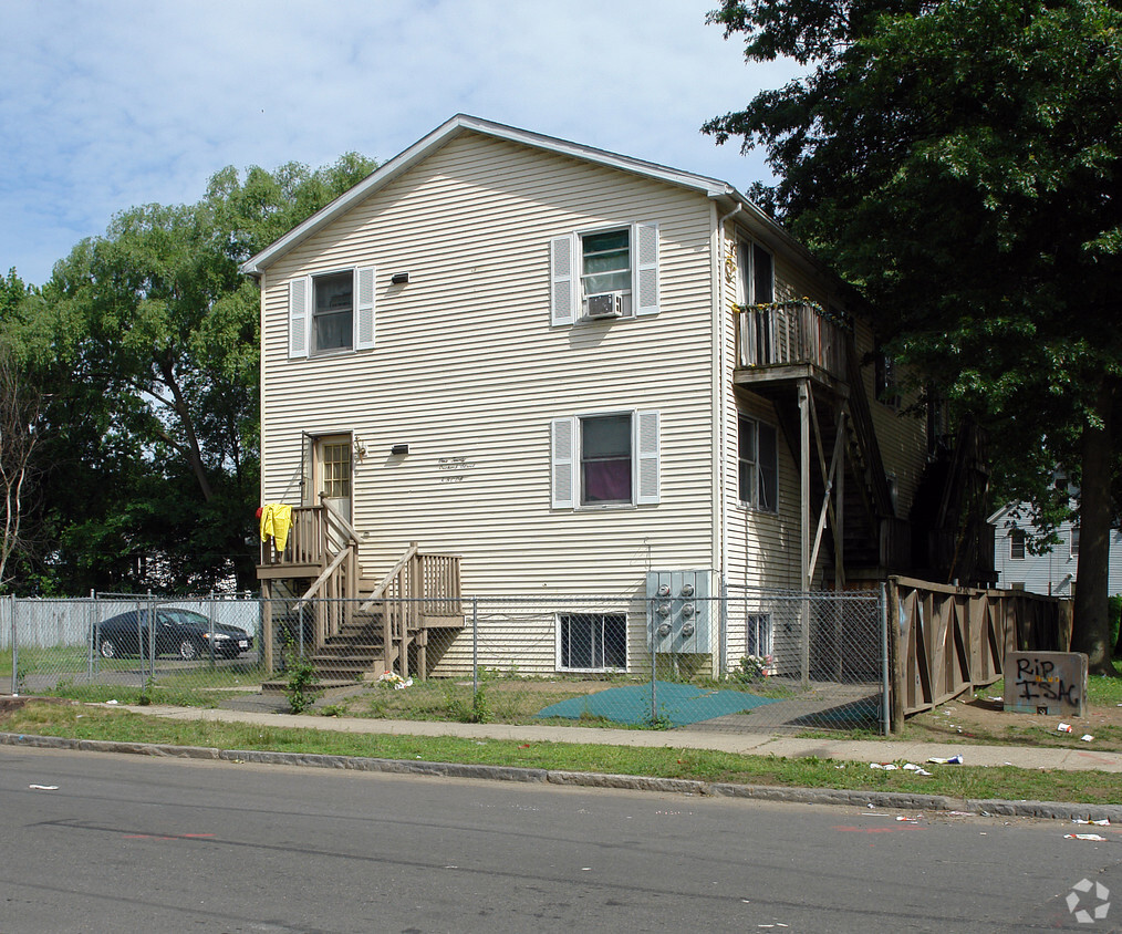 Building Photo - 120 Orchard St