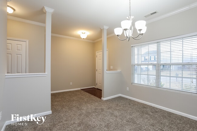 Foto del edificio - 5921 Sandpiper Farm Ln