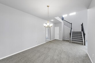 Building Photo - 5462 Grand View Dr
