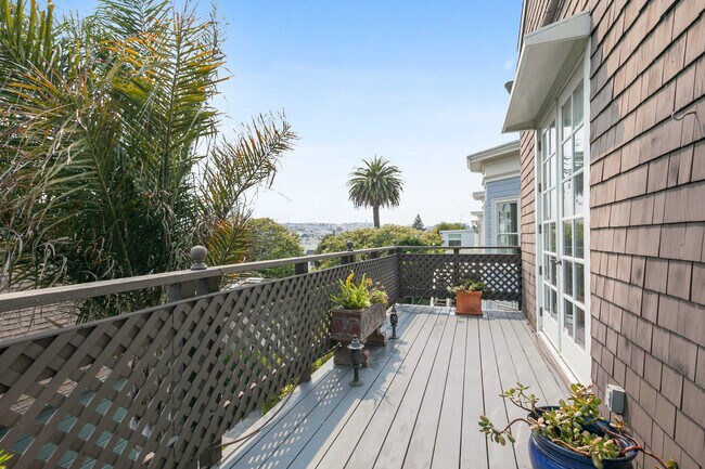 Foto del edificio - 2109 Bush St