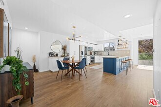 Building Photo - 118 Kings Rd