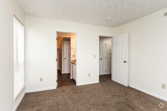 2BR, 1BA - 868-989 SF - Olentangy Village