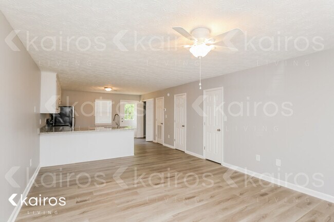 Building Photo - 155 Fawn Dr