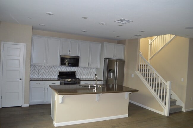 Building Photo - 8876 Ariston Ln