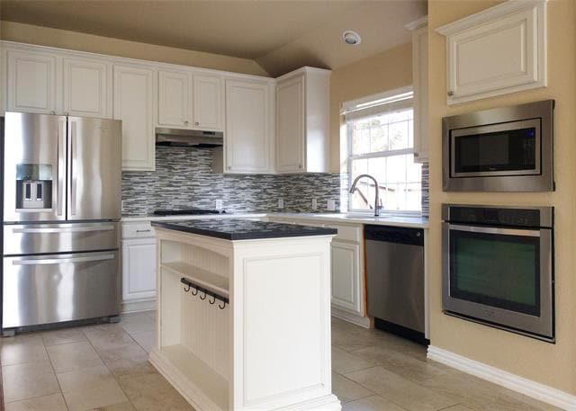 Foto del edificio - 3224 Heatherbrook Dr