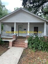 Building Photo - 510 NW 15 Ave
