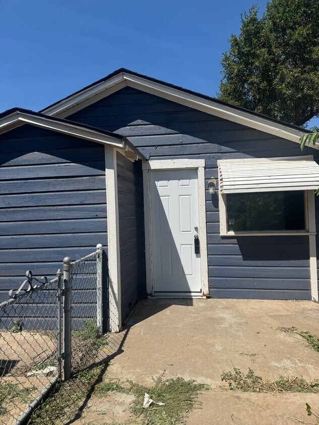 Foto principal - Cute 2bedroom 1 bathroom house
