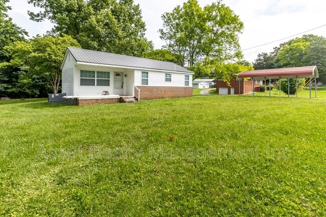 Building Photo - 507 Benton Cir