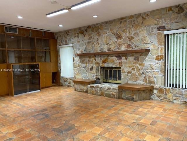 Foto principal - 4450 Jog Rd