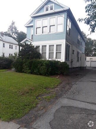 Building Photo - 1057 Washington Ave