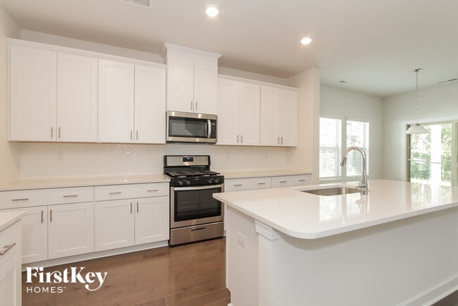 Building Photo - 1059 Amberley Crossing Dr