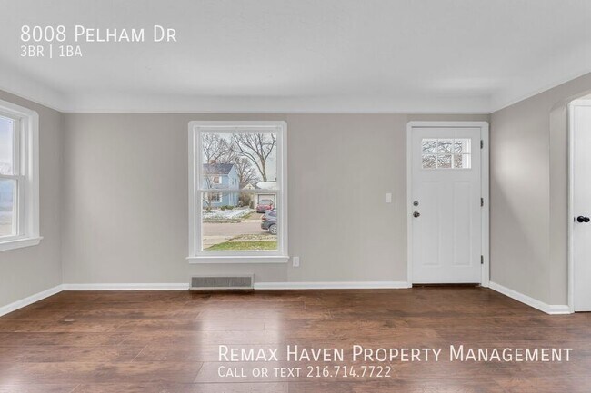 Foto del edificio - 8008 Pelham Dr