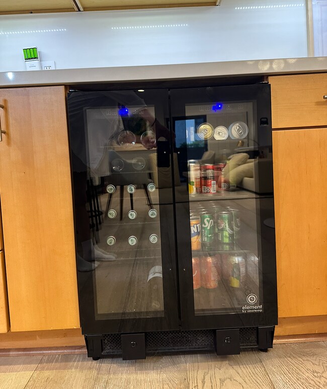 Foto del edificio - 8601 Falmouth Ave