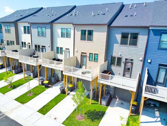 Foto del edificio - 4805 Vista Green Ln