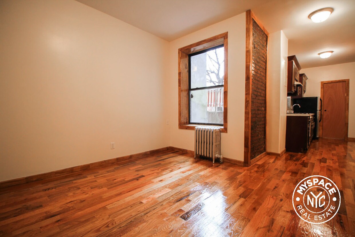 Foto principal - 77 Division Ave