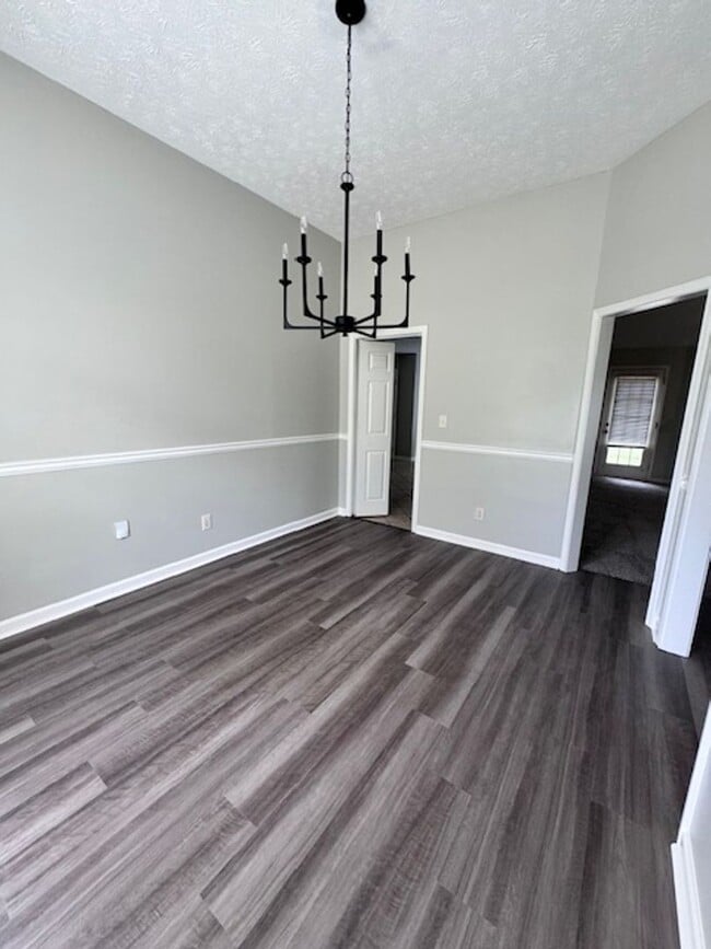 Foto del edificio - 172 Lakemont Dr