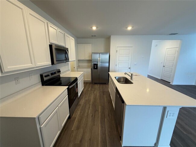 Foto del edificio - 4659 Ostero St