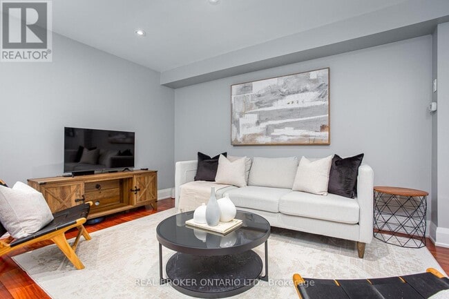 Building Photo - 86 Joymar Dr