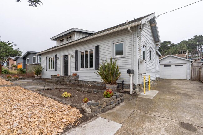 Building Photo - 366 Paloma Ave