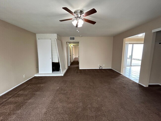 Foto del edificio - 309 Capistrano Dr